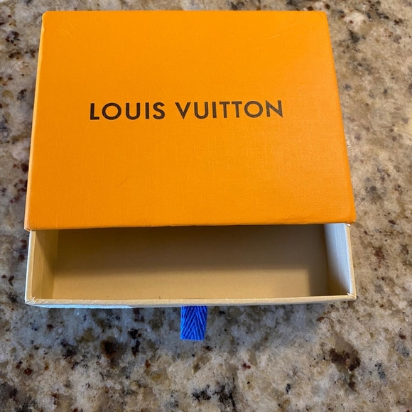 Louis Vuitton box - Picture 4 of 6